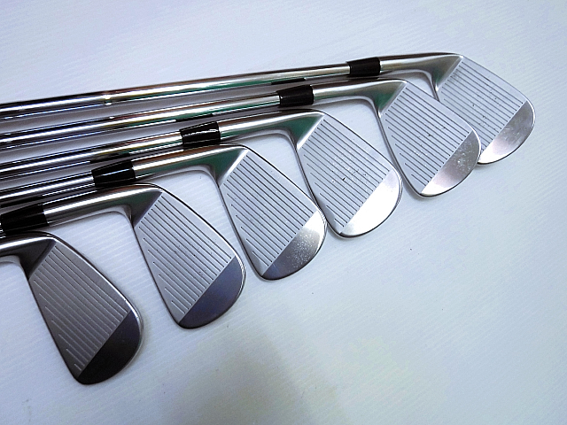 コブラ KING CB アイアン 2023